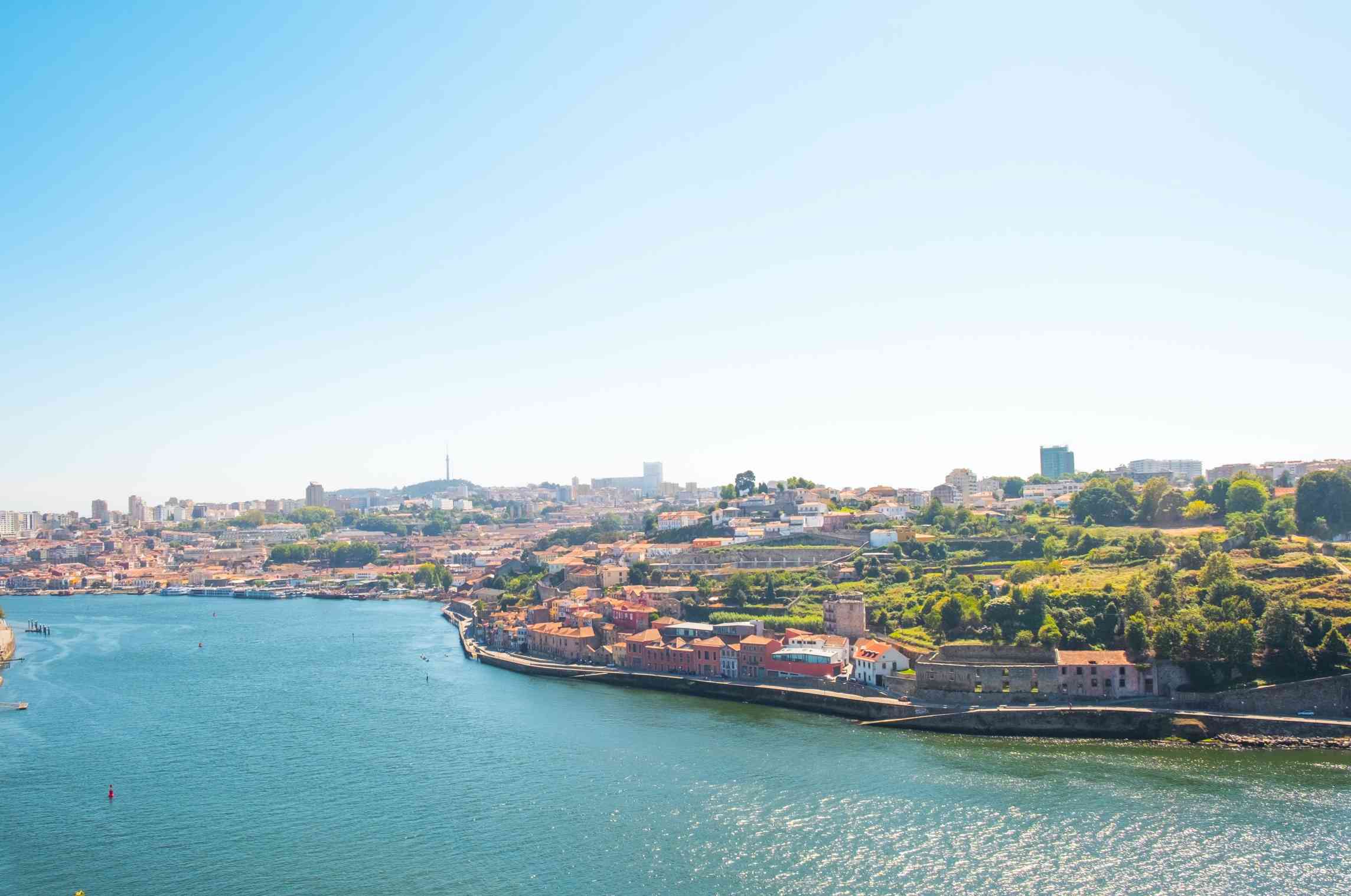 能耗監(jiān)測(cè)系統(tǒng)，工廠節(jié)能減排，碳達(dá)峰碳中和